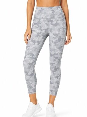 NWT GapFit Eclipse Gray Camo High Rise 7/8 Leggings L Medium Compression